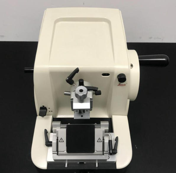 Leica RM2235切片機 穩(wěn)固底座減少震動